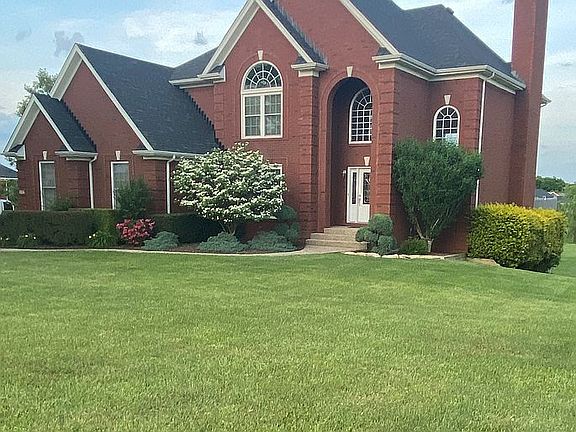 2nd image of 370 Nevin Ln