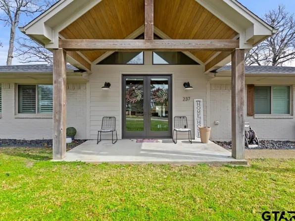 237 Hideaway Ln E, Hideaway, TX 75771