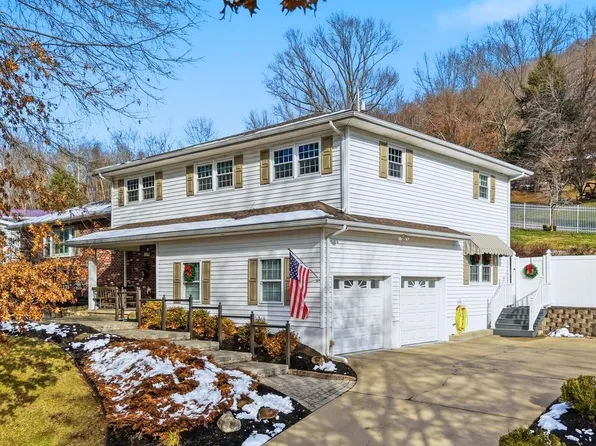 1239 Wren Drive, New Martinsville, WV 26155