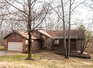 404 Shady Ln, Wentzville, MO 63385