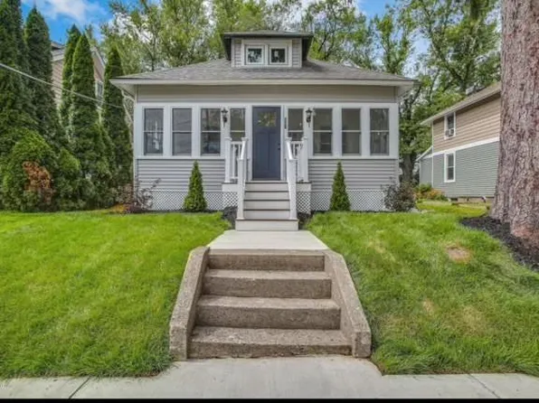 531 Queen St, Stroudsburg, PA 18360