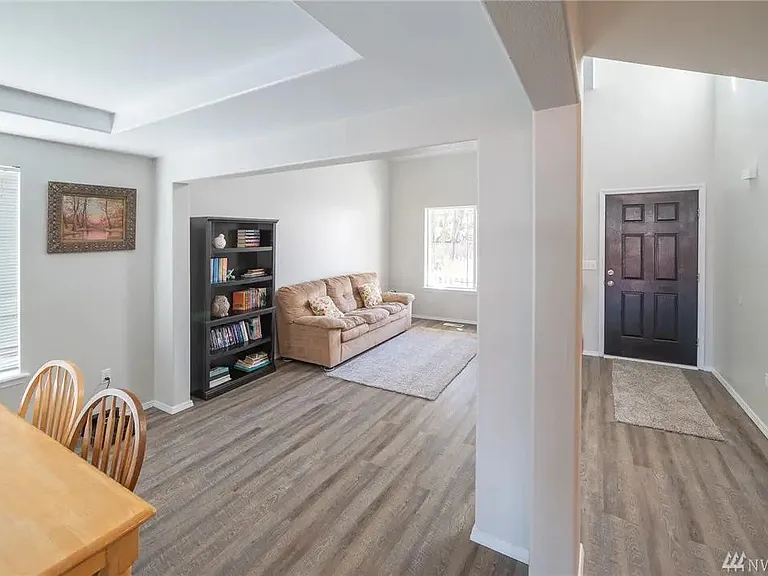 6618 Kirsop Village Dr SW — Photo 4