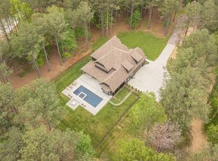 1050 Garton Rd, Burns, TN 37029