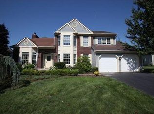 12 Webster Ct, Plainsboro, NJ 08536