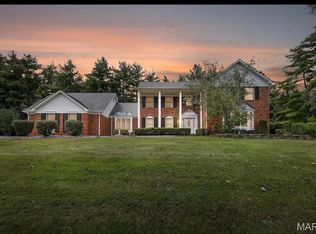 2233 Kehrsglen Ct, Chesterfield, MO 63005