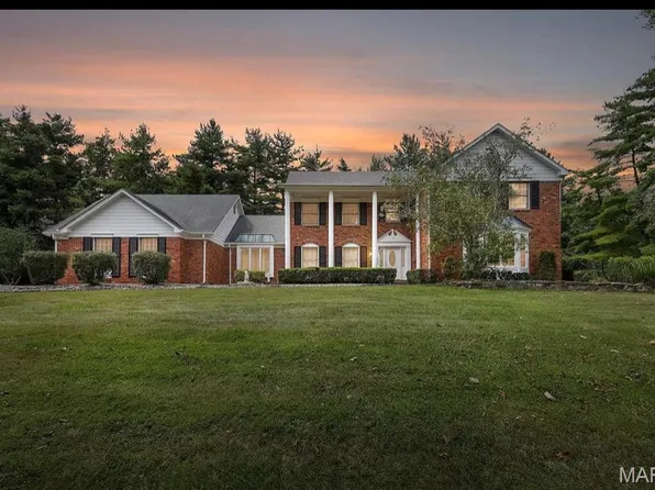 2233 Kehrsglen Ct, Chesterfield, MO 63005