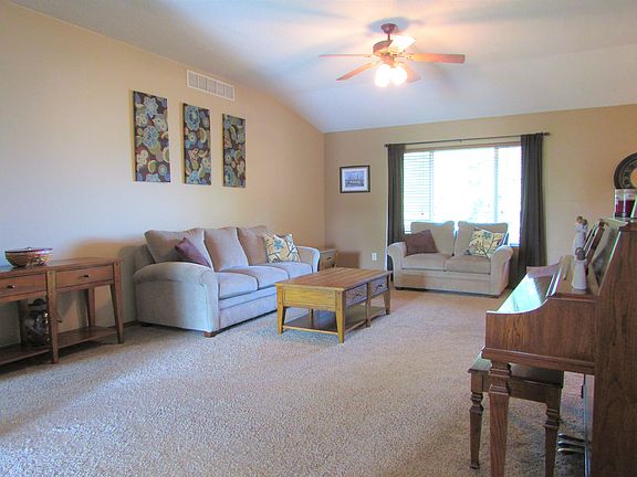 Family room - upstairs