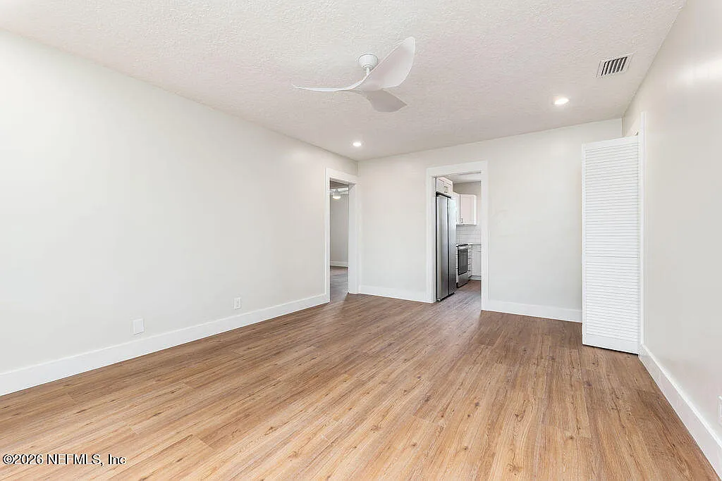 Building Photo - 2247 Riverside Ave #6