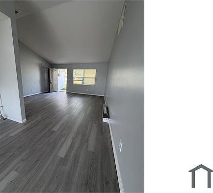 3rd image of 904 Naples Way