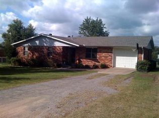 1104 Turpin Ln, Tahlequah, OK 74464