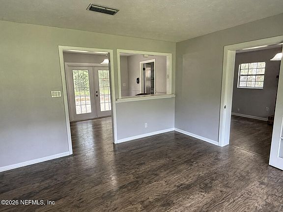5th image of 7451 Crill Ave