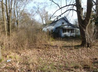2423 54th St, Fennville, MI 49408