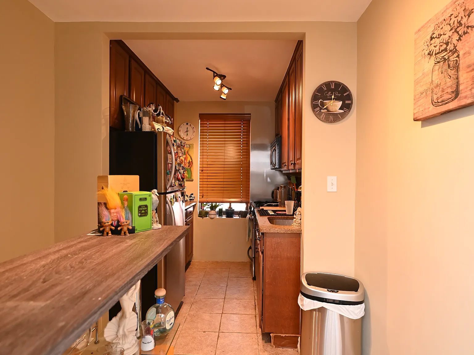1 bed, 750 sqft, $2,250 — Photo 3