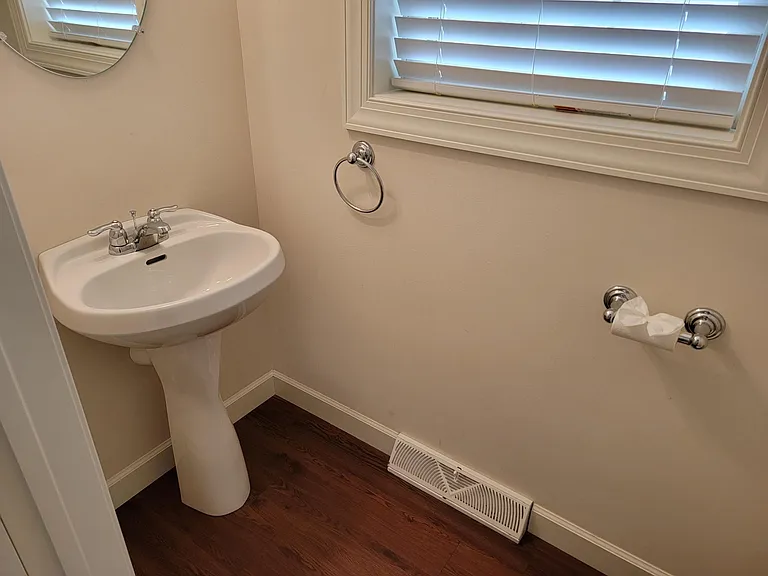 5231 Summerfield Dr — Photo 14