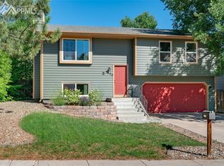 3020 Westcliff Dr W, Colorado Springs, CO 80906