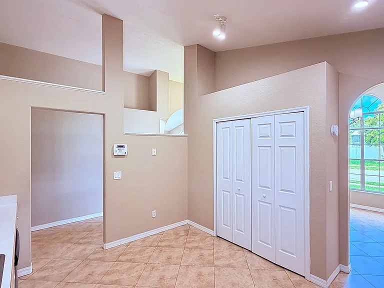 12424 Wilcox Ct — Photo 12