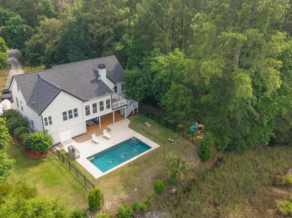 106 Berkshire Dr, Charleston, SC 29492