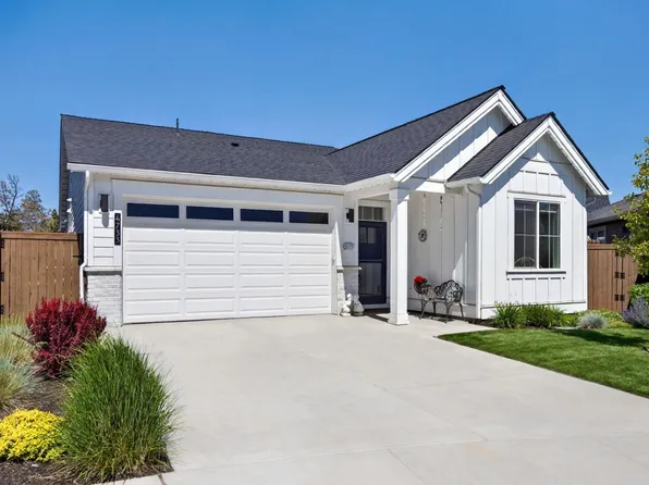 4733 SW Badger Ct, Redmond, OR 97756