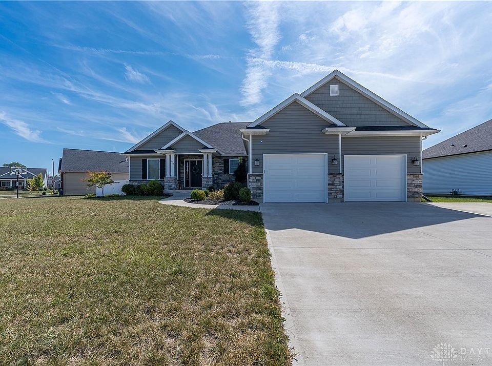 1st image of 678 Whitechurch Way
