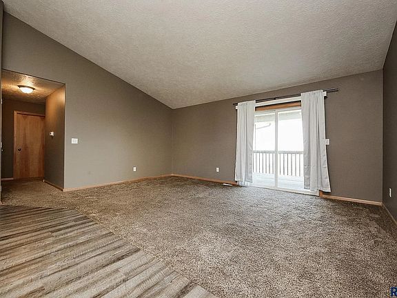 4th image of 3509 W 93rd St