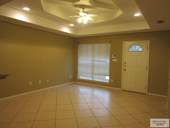 4th image of 215 E 19th St APT 2
