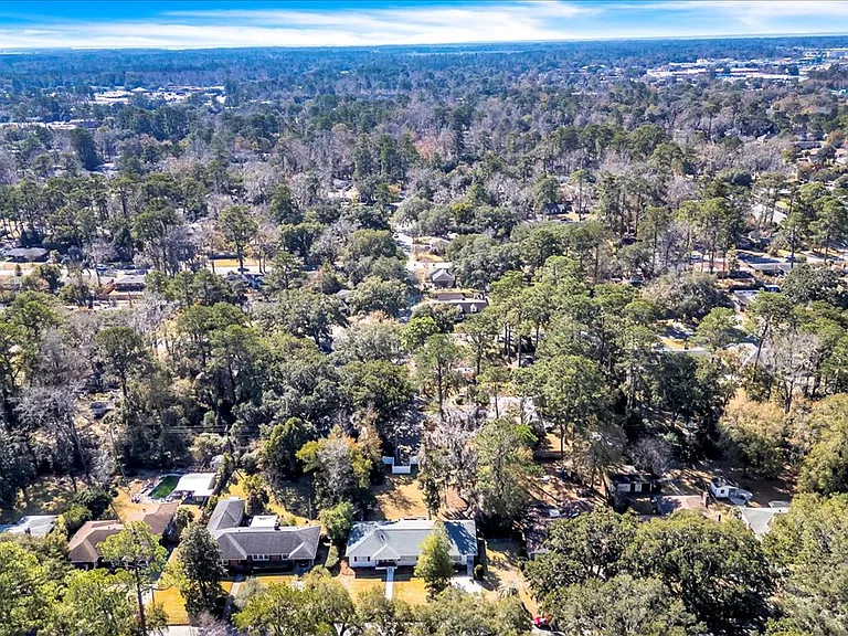 317 Kensington Dr — Photo 41