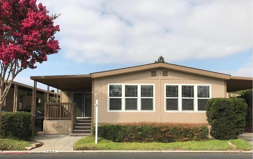 1st image of 3068 Oakbridge Dr #3068