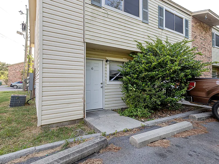 3419 Hospital Rd — Photo 41