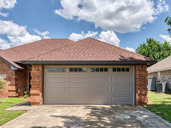 3rd image of 2720 Stephen Dr
