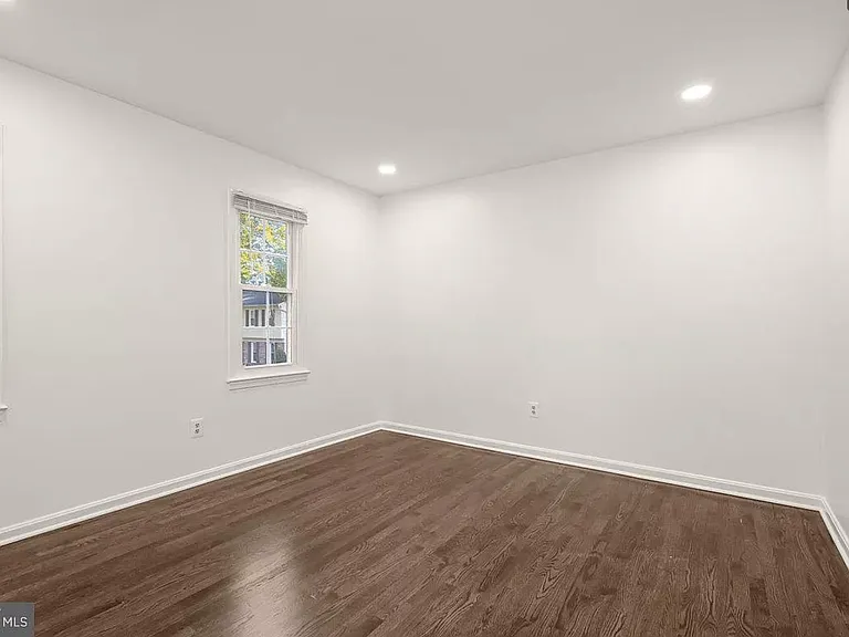 1721 Arbor View Rd — Photo 6