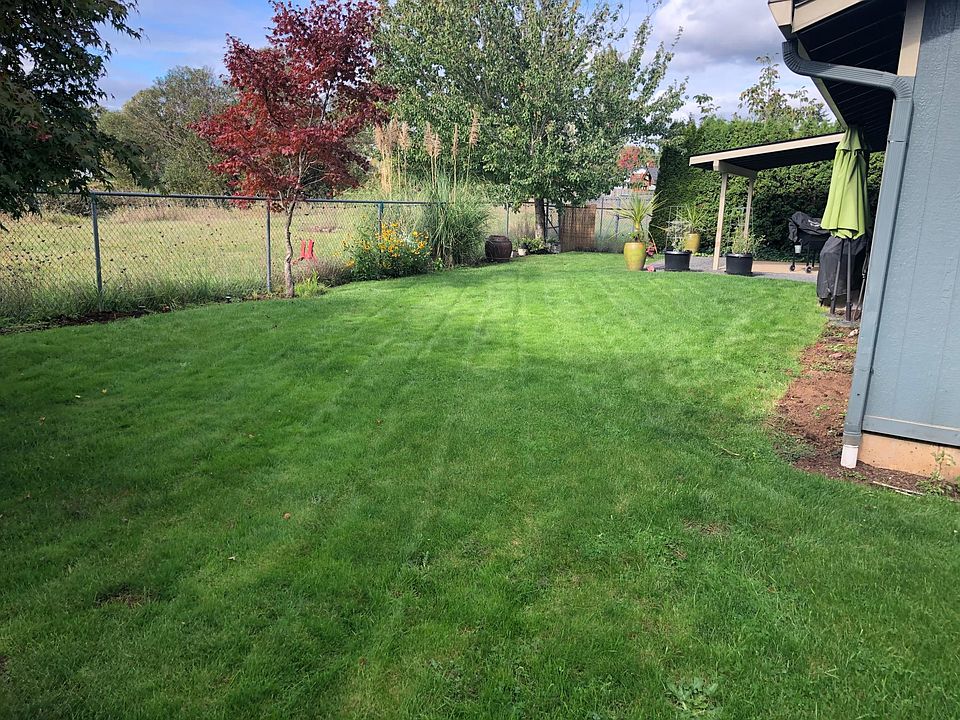 2nd image of 9612 NE 59th Ave