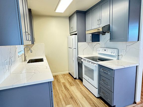 4th image of 520 Grand Ave #11