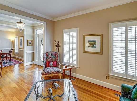 5th image of 6013 Ashmont Cir