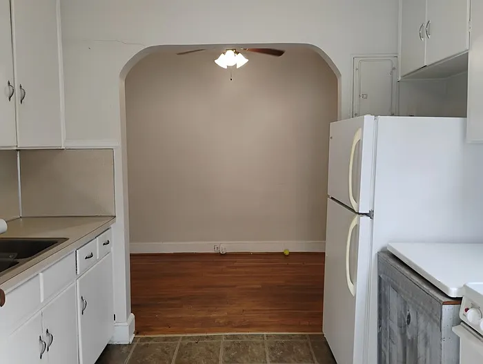 1007 Rosehill Ave — Photo 7