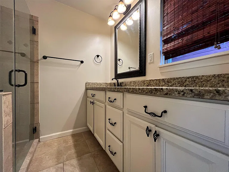 4311 Benning Dr — Photo 6