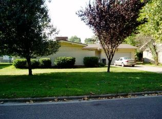 3246 E Seminole St, Springfield, MO 65804