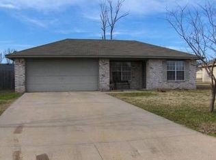 103 Saskatchewan Rd, Roland, OK 74954