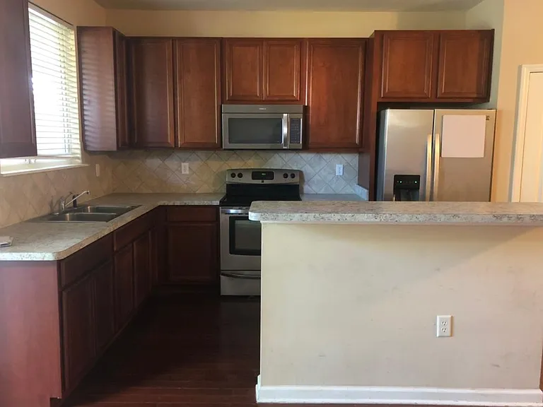 8855 Inlet Bluff Dr — Photo 5