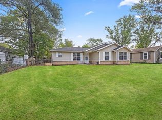 1221 N C St, Rogers, AR 72756