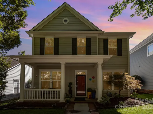 17616 Harbor Walk Dr, Cornelius, NC 28031