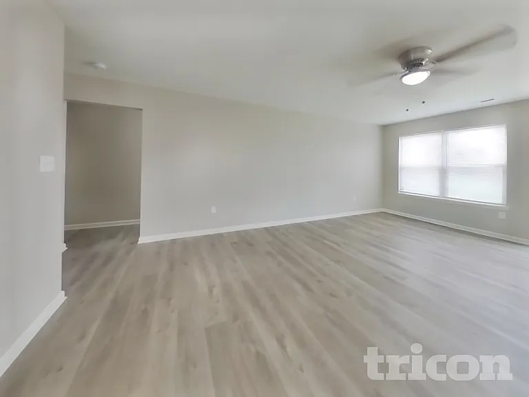 11491 N Creekside Dr — Photo 4