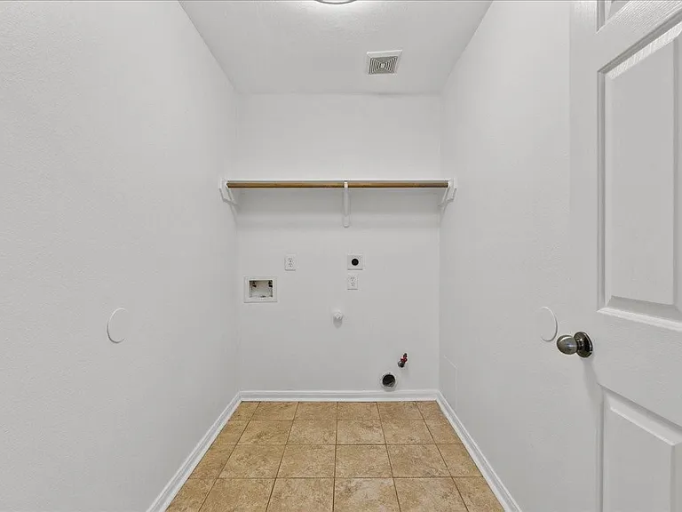 202 Pebble Walk Ln — Photo 24