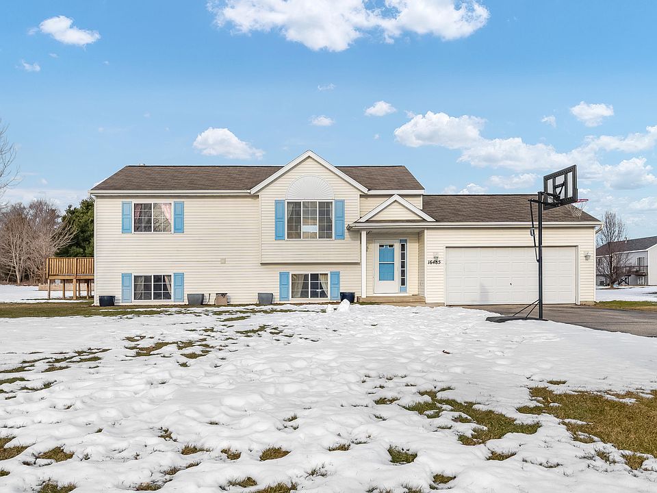 1st image of 16485 Antler Dr NE