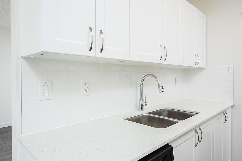 Edmonton Apartment for rent - 2 Bedrooms — photo 16