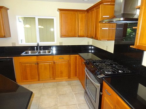 3rd image of 319 Akaka Ln APT A