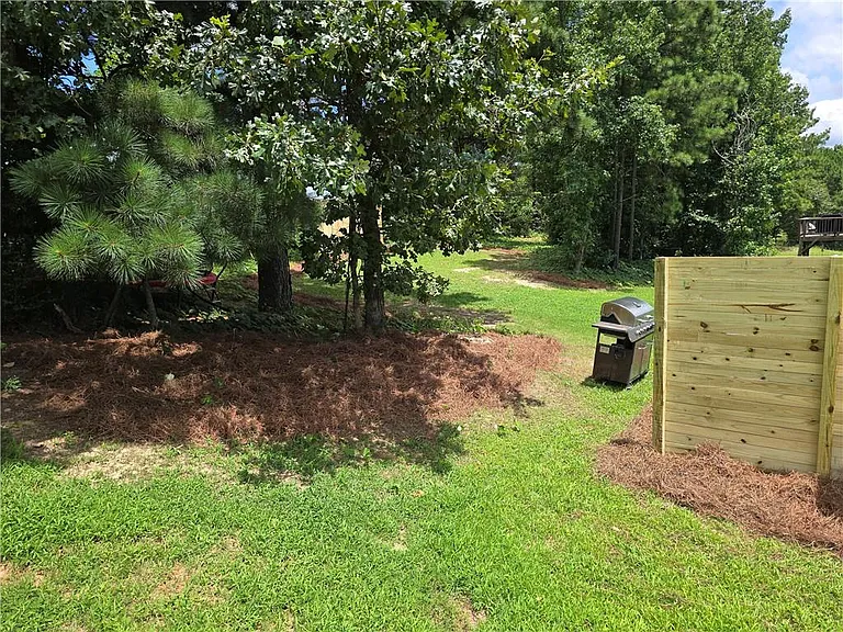 123 Mulberry Dr — Photo 5