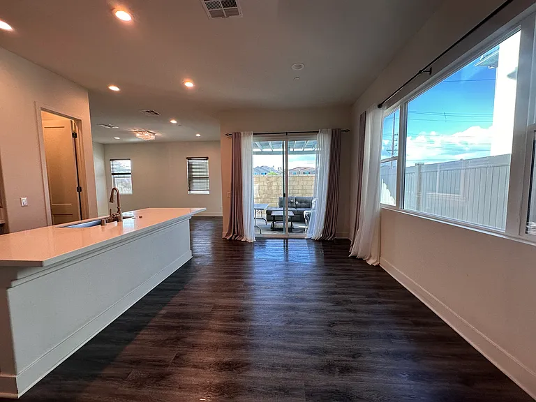 15852 Ellington Way — Photo 11