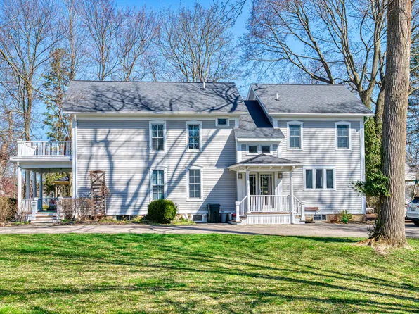 415 S East St, Chelsea, MI 48118