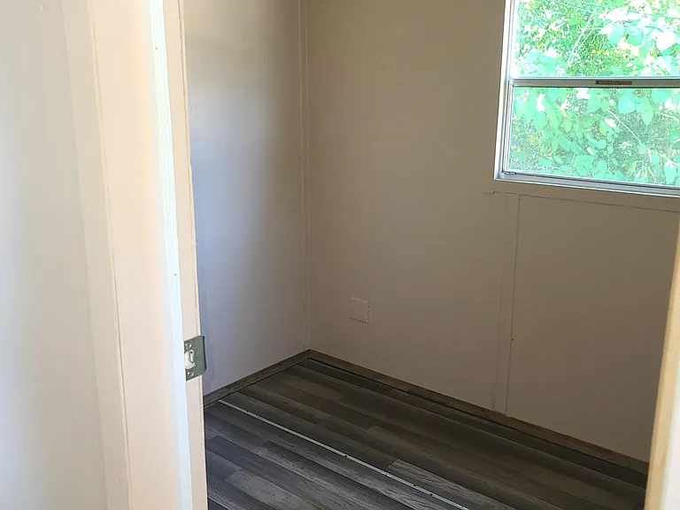 5100 NW Gainesville Rd #7 — Photo 12