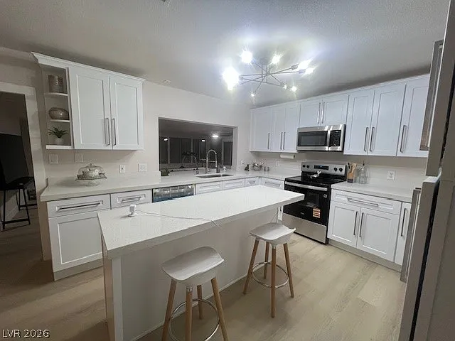 6213 Fairwood Ave — Photo 2